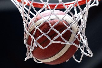 BC Vogtland punktet gegen den Abstieg aus der Basketball-Landesliga - Symbolobil.