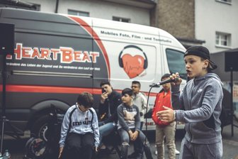 „Beat & Play“ in Reichenbach: Fest der Jugendkultur steigt im Dathe-Hain - Der Heartbeat Bus kommt zum Fest der Jugendkultur nach Reichenbach.