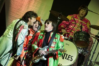 Beatles-Tribute, Karaoke und Bettgeflüster: Das ist am Wochenende in Chemnitz los - Am Sonntag empfängt das Carlowitz Congresscenter „Yesterday“, eine Beatles-Tribute-Show.