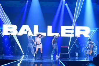 Bedingungslose Kapitulation: Raabs „Chefsache“ kürt in der ARD zwei Österreicher zum deutschen ESC-Teilnehmer - Das Wiener Geschwister-Duo Abor & Tynna ist die Antwort auf die „Chefsache ESC 2025“-Frage: „Wer singt für Deutschland?“