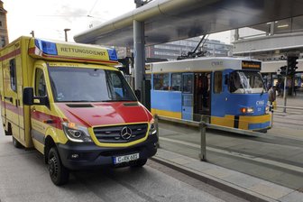 Behinderungen nach Straßenbahn-Unfall an der Zentralhaltestelle - 