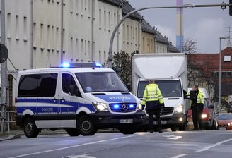 Behinderungen wegen Polizeieinsatz an der Clausstraße -