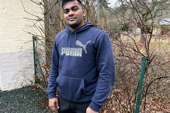 Bei Abschiebung von älterem Ehepaar aus Flöha dabei: „Der Frau geht es in Venezuela sehr schlecht“ - Julio Dennis Rojas Persaud kommt aus Venezuela und unterstützt Landsleute, die in Flöha leben.