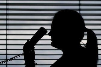 Bei Anruf Trost - Name - Rund um die Uhr erreichbar: Wer die Nummer der Telefonseelsorge wählt, kann sicher sein, dass jemand abnimmt - und alles Gesprochene anonym bleibt.