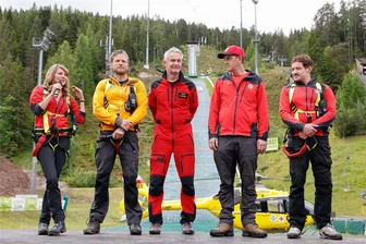 Bei den Bergrettern am Dachstein - Beim Fan-Tag zu Gast und gefeiert (v.l.): Luise Bähr (im Film Katharina Strasser), Sebastian Ströbel (Markus Kofler), Robert Lohr (Michael Dörfler), Michael Pascher (Rudi Dolezal) und Markus Brandl (Tobias Herbrechter).