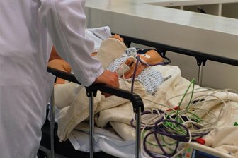 Bei plötzlichem Pflegefall gibt es bezahlt frei - Auf Hilfe angewiesen.