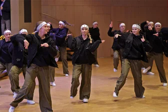 Beim 16. Zwickauer Dance Contest: 700 Hip-Hop-Tänzer rocken die Sporthalle Mosel - Die Dragonflies von der TSG Rubin Zwickau begeisterten die Zuschauer in der Vorwoche im Rahmenprogramm der Sportlerehrung in Glauchau. Am Samstag geht es um Punkte für den Sachsenpokal.
