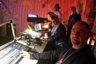 Beim Jocketaer Carneval Club sind Licht und Ton in guten Händen - Jens Bieber, Dirk Döbel, Toni Hübner und Reinhard Lohmeier (von vorn nach hinten) sorgen für den guten Ton und das richtige Licht in den Sitzungen des JCC.