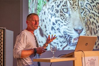 Bekannter Tierpfleger Jörg Gräser hält Vortrag in Pobershau - Jörg Gräser, hier bei einem Vortrag in Limbach-Oberfrohna, kommt nach Pobershau.