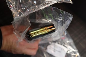 Bereitschaftspolizei verliert scharfe Gewehrmunition auf A 4 – Disziplinarverfahren gegen fünf Beamte eingeleitet - Am 28. Dezember wurde an der A 4 ein Magazin mit Munition des Kalibers 5,56 x 45 mm gefunden, sie wird für das halbautomatische Gewehr Haenel CR223 genutzt.