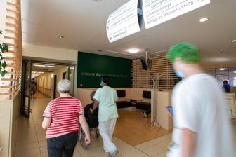 Bereitschaftspraxis: Was man wissen muss - Der Zugang zur Portalpraxis in Plauen erfolgt über Haus 4. 