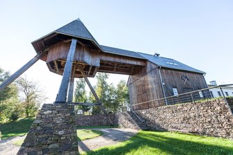 Bergbaustammtisch im Erzgebirge: Von Glas, Holz und blauer Farbe - Ein Bergbaustammtisch findet am 17. Oktober in Lauta statt.