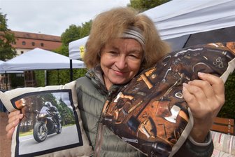 Berglauf und Kreativmarkt: Mittelsachsen hat noch mehr als Landeserntedankfest zu bieten - Im Schlosspark Lichtenwalde wird erneut ein Kreativmarkt angeboten. Kreative Köpfe zeigen hier ihre Unikate.
