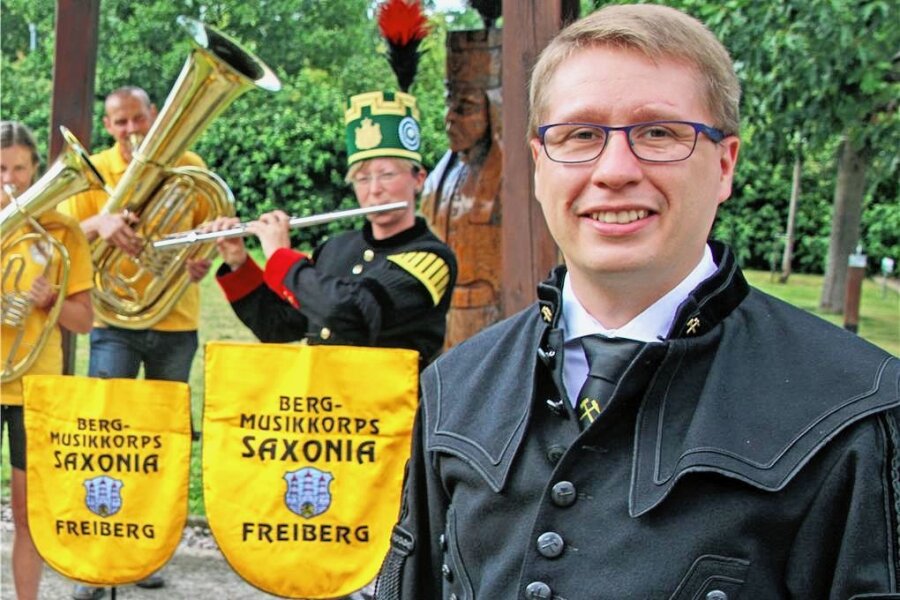 Bergmusiker aus Freiberg spielen in Tallinn - Eine Abordnung des Bergmusikkoprs Saxonia war in Tallinn zu Gast. Vorsitzendender Richard Thum (hier ein Archivfoto) berichtete davon. 