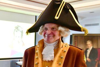 Bergparade: Humboldt feiert in Freiberg Geburtstag - Thomas Schmalz als Alexander von Humboldt im Senatssaal der TU Bergakademie Freiberg.