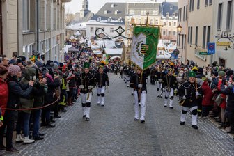 Bergparaden im Erzgebirge gerettet: Sachsen sichert Tradition trotz Finanzsorgen - Der Freistaat Sachsen will die Bergparade in Annaberg Buchholz finanziell unterstützen.