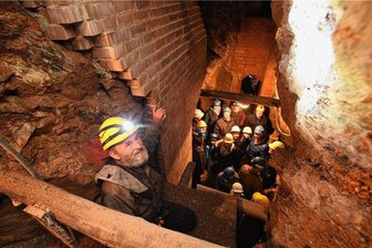 Bergquartalsfest in Limbach-Oberfrohna lädt zu Entdeckungen unter der Erde ein - Beim Bergquartalsfest am 24. Juni in Wolkenburg kann die Geschichte des Bergbaus erkundet werden.