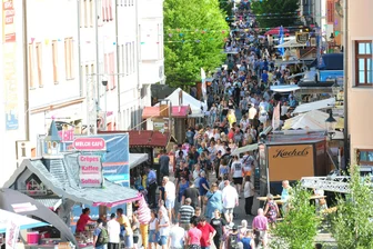 Bergstadtfest: 100.000 feiern – und hinterlassen neun Tonnen Müll - Wenn so viele Menschen das Bergstadtfest besuchen, dann fällt deutlich mehr Müll an.