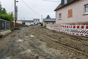 Bergstraße in Grünbach bekommt neue Straßenbeleuchtung - Die Bergstraße in Grünbach wird gerade umgebaut.
