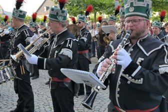 Bergstreittag: Schneebergs Traditionen leben wieder auf - Zum Bergstreittag in Schneeberg hat erstmals wieder eine Bergparade stattgefunden.