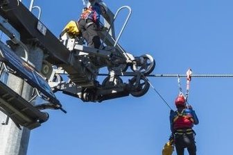 Bergwachten im Erzgebirge: Impfpflicht trifft Ehrenamtliche - Eine Übung der Bergwacht Oberwiesenthal. 