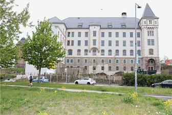 Berufsakademie in Plauen auf dem Weg zur Dualen Hochschule: Pflege-Studiengang soll in zwei Jahren starten - Die Plauener Berufsakademie. 