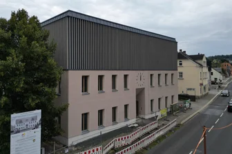 Beschilderung im H34: Ellefeld setzt auf digitale Infos und Barrierefreiheit - Das H34 in Ellefeld bekommt nun noch die Beschilderung.