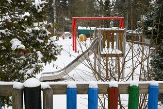 Beschlossene Sache: Chemnitz schließt noch mehr Kitas - Dieser Kindergarten in Chemnitz-Glösa steht bereits vor dem Aus. Weitere sollen in den kommenden Jahren folgen, weil es in der Stadt immer weniger Kinder gibt.