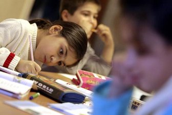Besondere Deutschstunden für ausländische Kinder - 