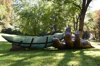 Besonderer Foto-Hotspot: Glasarche geht in Bad Elster vor Anker - Die Glasarche steht im Park nahe der Kunstwandelhalle.