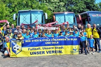 Besonderer Saisonabschluss für OSC-Nachwuchs - Insgesamt umfasste die Reisegruppe des Oederaner SC 85 Personen. Kinder, Eltern und Großeltern erlebten einen spannenden Tag.