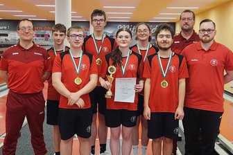 Besser kann es nicht laufen: Keglerjugend aus dem Erzgebirge kürt sich zum Meister - Die Jugend der SG Lößnitz/Grünhain ist Bezirksmeister der U 18 geworden. Darauf können Aktive, Trainer und Betreuer zurecht stolz sein.