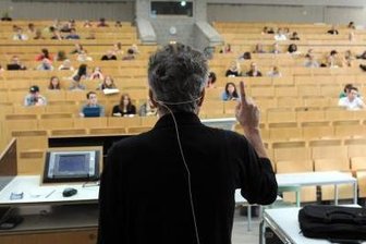 Bessere Jobchancen für junge Akademiker - 