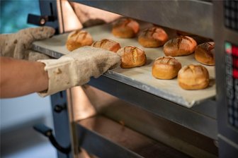 Beste Bäcker in Zwickau: Das sind die Sieger der „Freie Presse“-Umfrage - Frische Brötchen sind bei Zwickauern beliebt. Doch sie haben ganz klare Präferenzen, wo sie ihr Backwerk einkaufen.