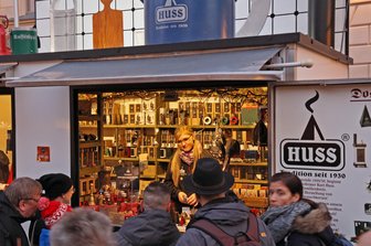Beste Buden auf dem Zwickauer Weihnachtsmarkt gekürt - Kategorie 1 Licht und Dekoration: Räucherkerzchen HUSS (Hauptmarkt)