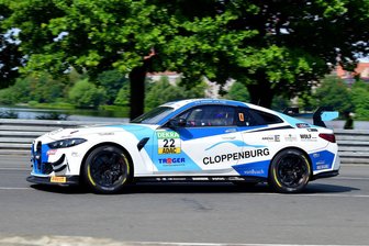 Bestes Rennwochenende für Niels Tröger im Auto-Rennsport - Im Renntempo hatte Niels Tröger keinen Blick für den malerischen Dutzendteich.
