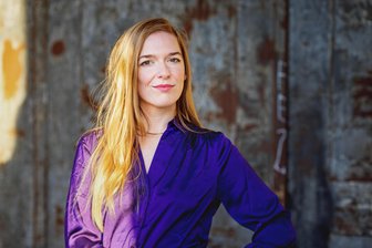 Bestseller-Autorin Anne Dittmann: Wie aus kleinen Jungs verantwortungsbewusste Männer werden - Anne Dittmann ist selbst Mutter eines Sohnes.