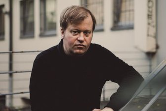 Bestsellerautor liest im Erzgebirge aus seinem neuen Roman - Schriftsteller Dirk Bernemann liest in Elterlein aus seinem neuen Roman.