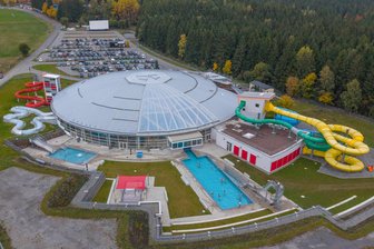 Besucher-Boom in Freizeitbad im Erzgebirge: Rekord könnte 2025 geknackt werden - Der bisherige Besucherrekord könnte 2025 im Freizeitbad Greifensteine geknackt werden.