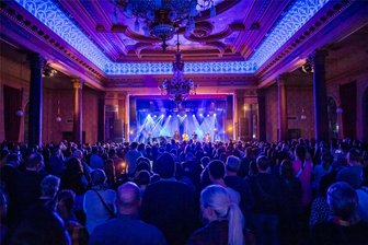 Besucherrekord im Erzgebirge: Söhne Mannheims Piano sorgen für ausverkauften Bürgergarten - 600 Gäste besuchten das erste Konzert des Jahres der Söhne Mannheims Piano im ausverkauften Bürgergarten Stollberg.