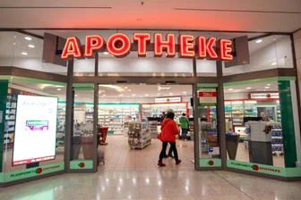 Betreiberwechsel in Plauener Apotheke: „Es sind schwierige Zeiten für die Branche“ - Die Pluspunkt-Apotheke in der Plauener Stadt-Galerie hat mit Katrin Wirkner eine neue Inhaberin.