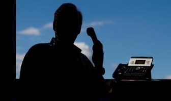 Betrug am Telefon: Falsche Polizisten blitzen bei Senioren ab - Die Polizei rät: Am Telefon niemals persönliche Informationen an Unbekannte herausgeben.
