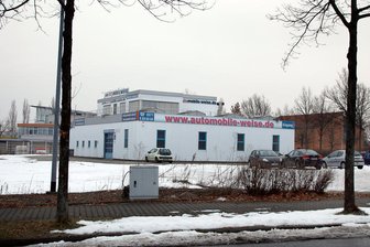 Betrug in 22 Fällen: Autohausbesitzer vor Gericht - Der Geschäftsführer des Autohaus Weise an der an der F.-O.- Schimmel-Strasse muss sich seit Mittwoch vor Gericht verantworten. Ihm wird unter anderem Betrug vorgeworfen. 