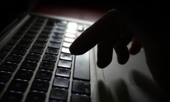 Betrug per Facebook: Seniorin überweist 20.000 Euro an Abzocker - Und wieder ist jemand auf eine offensichtliche Betrugsmasche reingefallen.