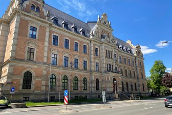 Betrugsmasche: Täter nutzt Telefonnummer des Amtsgerichtes Zwickau - Für Betrugsanrufe wurde die Telefonnummer des Amtsgerichtes Zwickau verwendet.