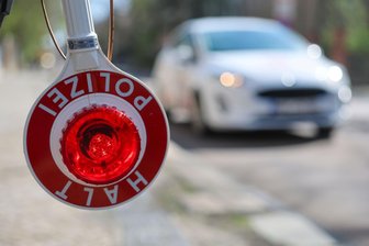 Betrunkenen Autofahrer in Klaffenbach erwischt - Ordentlich „getankt“ hatte ein Autofahrer, den Polizisten am Chemnitzer Stadtrand stoppten.