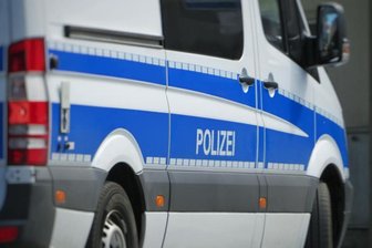 Betrunkener Lkw-Fahrer verursacht stundenlange Straßensperrung - 