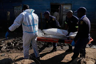 Bewaffnete in Südafrika fallen in Siedlung ein - zwölf Tote - Der Schusswechsel dauerte Zeugen zufolge über eine Stunde.