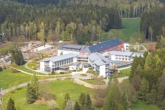 BG Klinik überraschend verkauft - Die BG Klinik im Falkensteiner Ortsteil Dorfstadt ist seit dem 30. Juni 2020 geschlossen. 