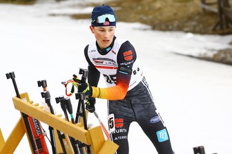 Biathlon am Fichtelberg: Lokalmatador bringt mit Doppelsieg einen Olympiasieger zum Staunen - Am Fichtelberg bestritt der 15-jährige Sten Sommerfeldt seinen letzten Wettkampf mit einem direkt am Schießstand deponierten Luftgewehr.